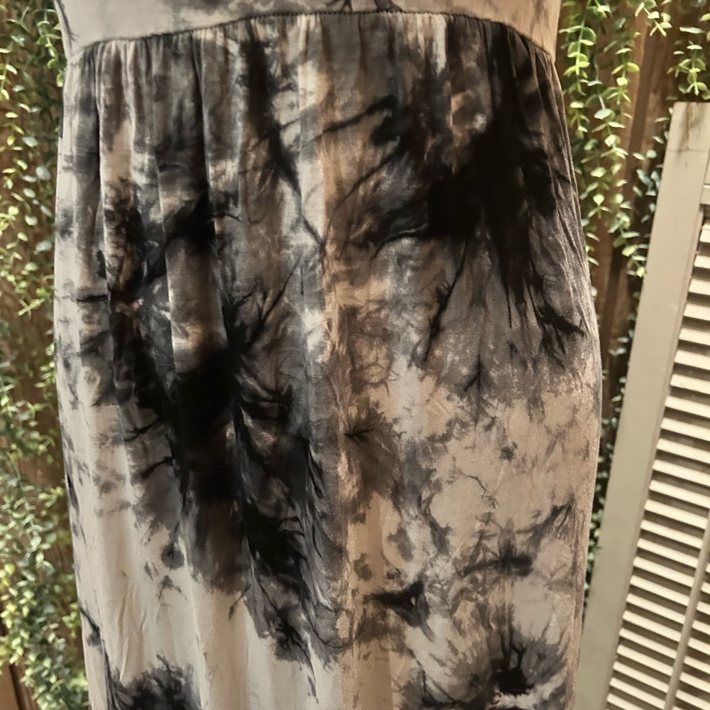 NWT Elegant Tie-Dye Maxi Dress - Picture 2 of 3